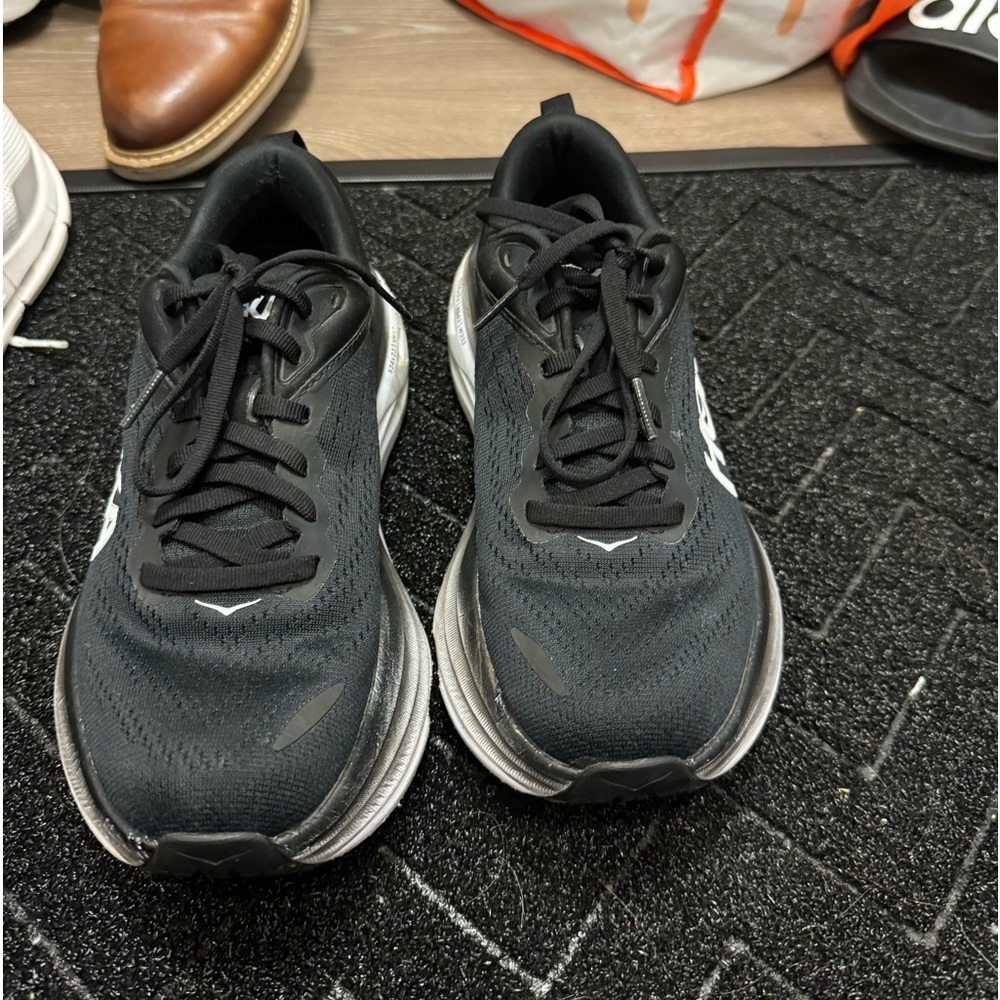 Bondi 8 Hokas